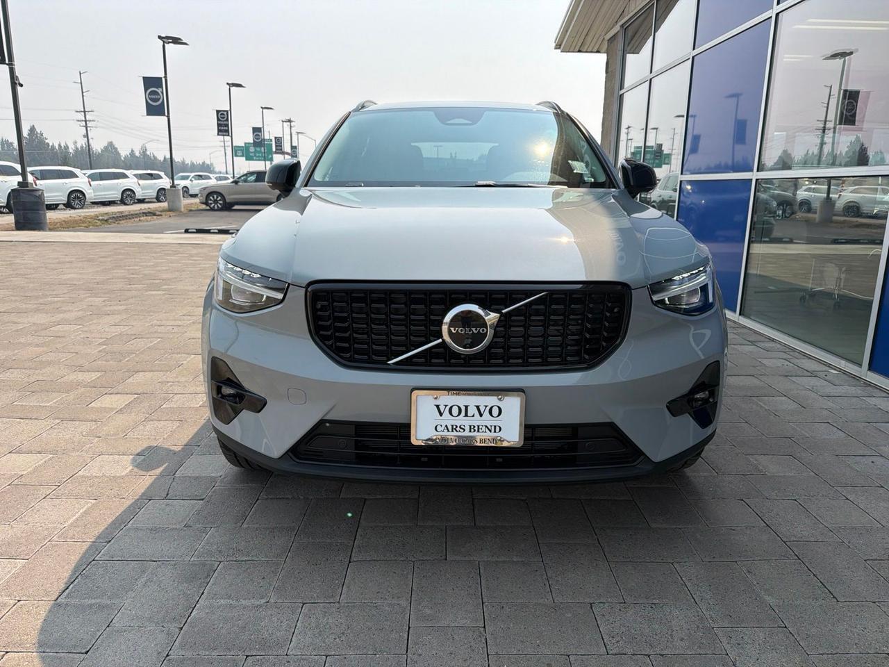 2026 Volvo XC40 B5 Plus Bend OR
