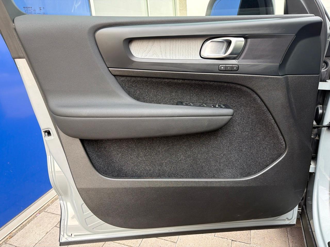 2026 Volvo XC40 B5 Plus Bend OR