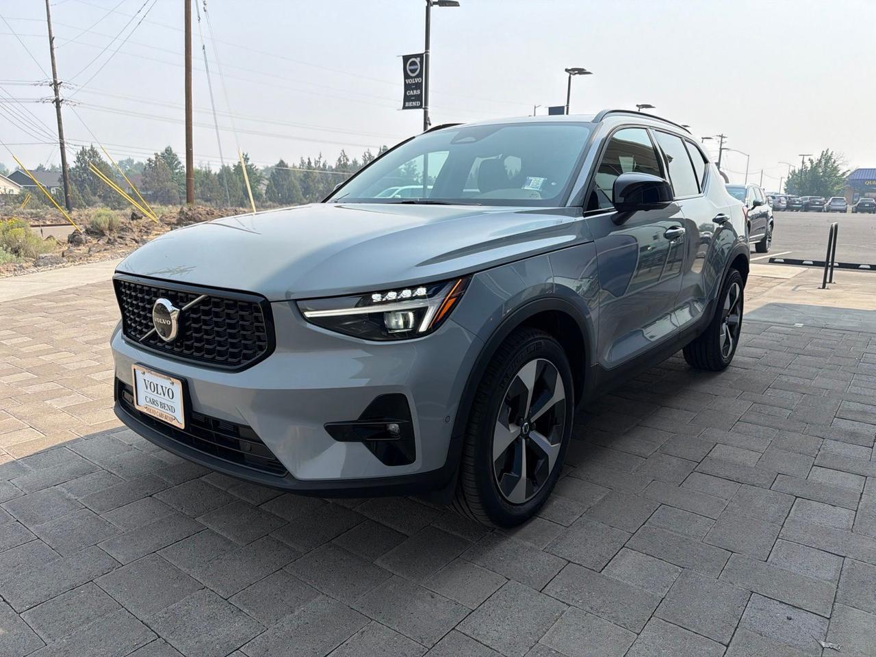 2026 Volvo XC40 B5 Plus Bend OR