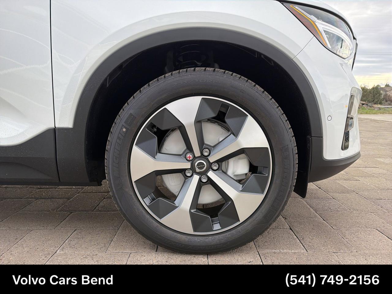 2026 Volvo XC40 B5 Plus Bend OR