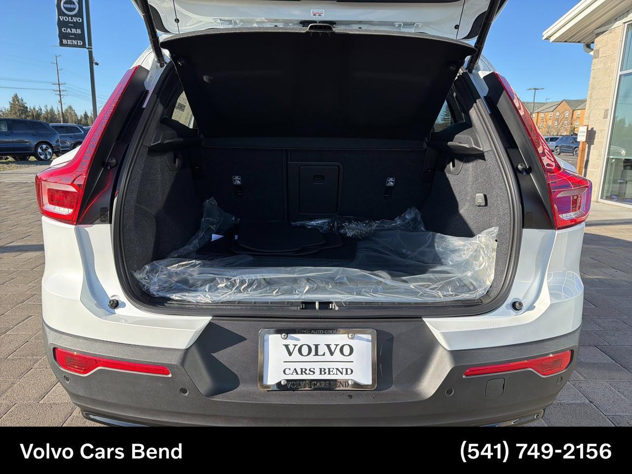 2026 Volvo XC40 B5 Plus Bend OR