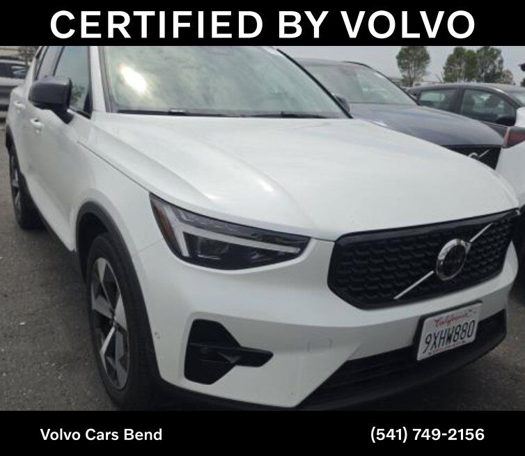 2026 Volvo XC40 B5 Plus