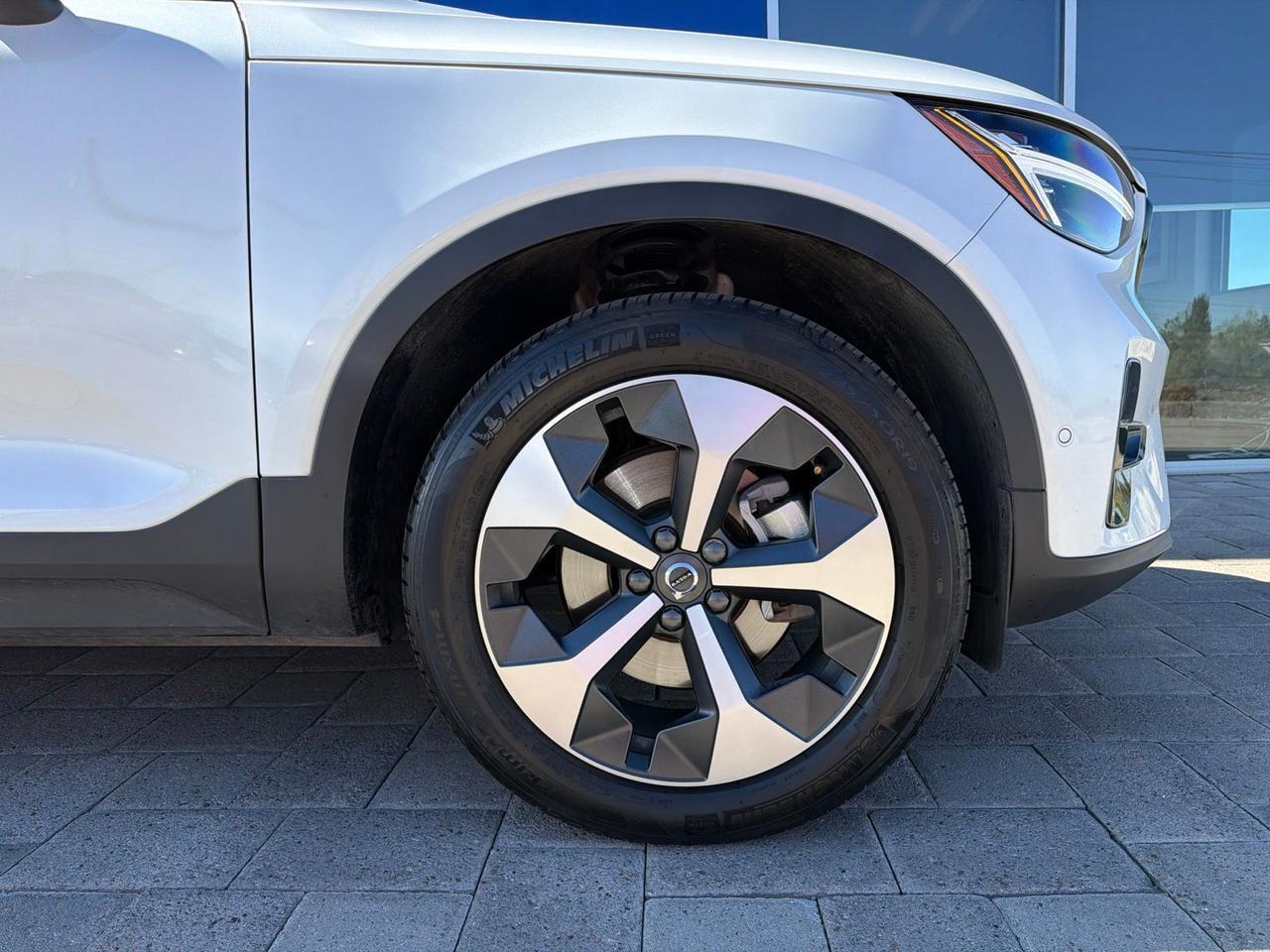 2026 Volvo XC40 B5 Plus Bend OR