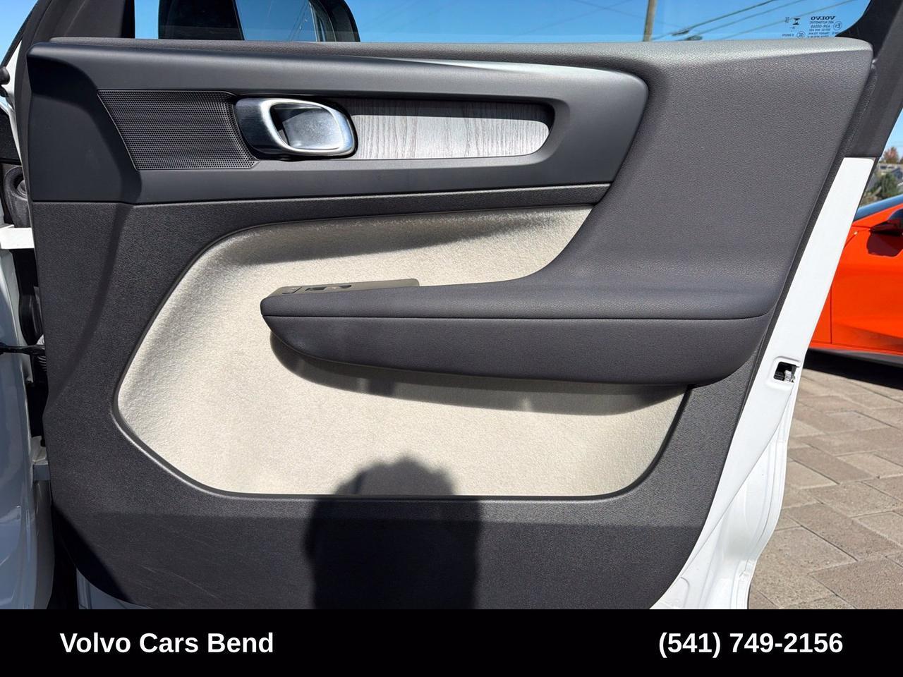 2026 Volvo XC40 B5 Plus Bend OR