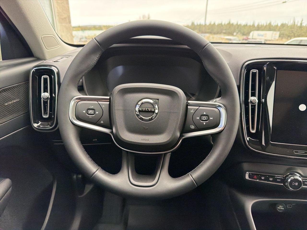 2026 Volvo XC40 B5 Plus Bend OR