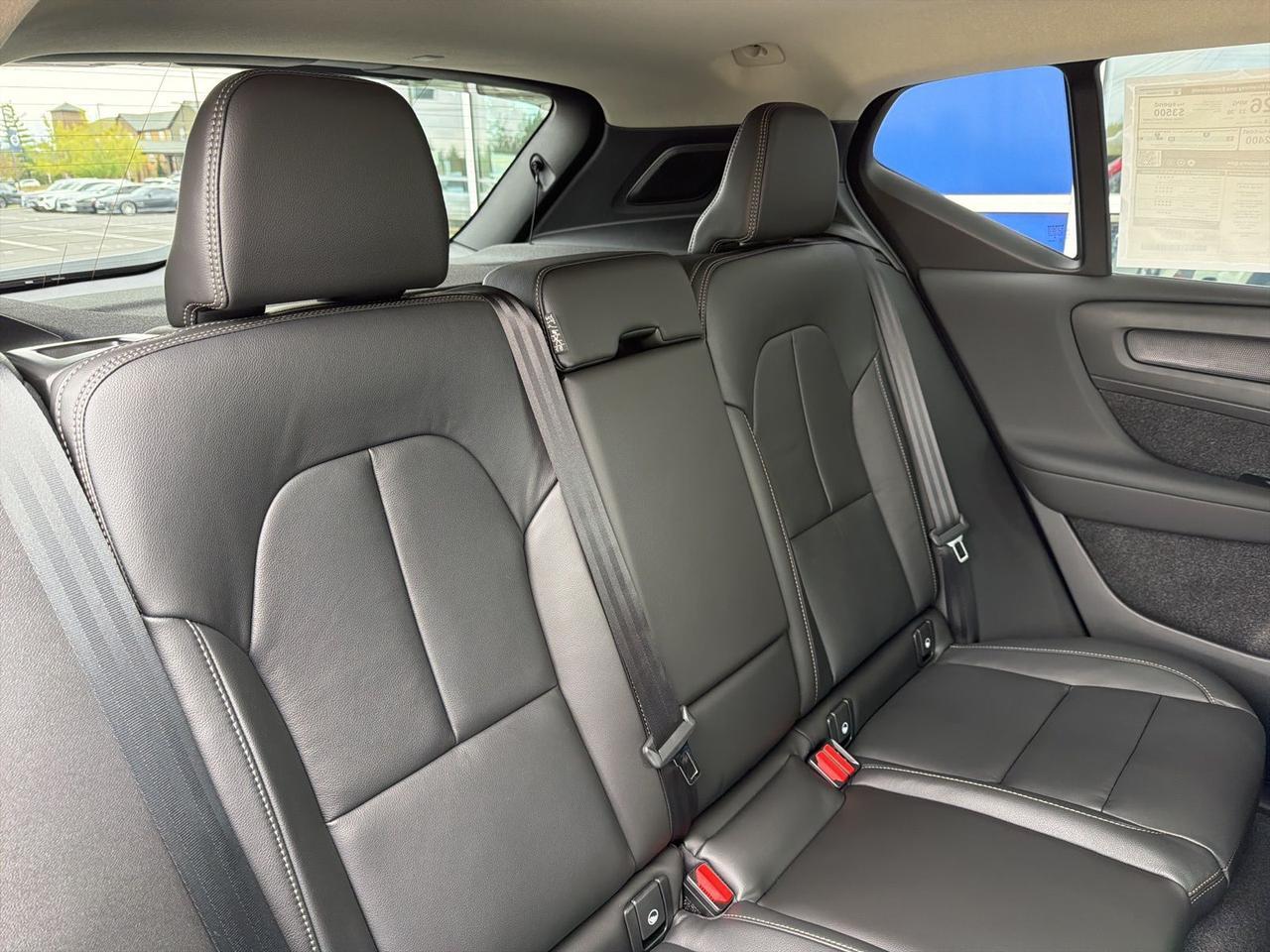 2026 Volvo XC40 B5 Plus Bend OR