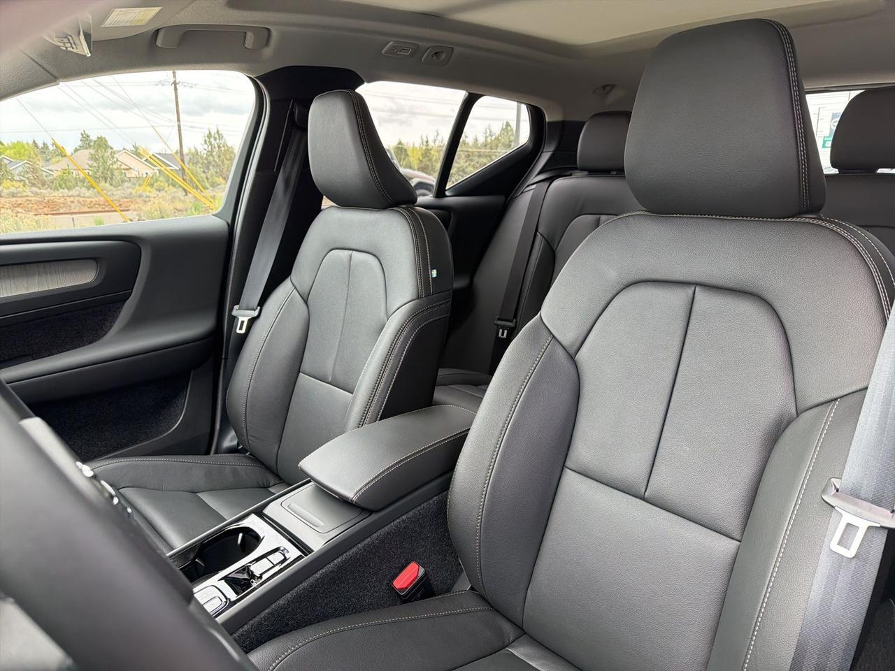 2026 Volvo XC40 B5 Plus Bend OR