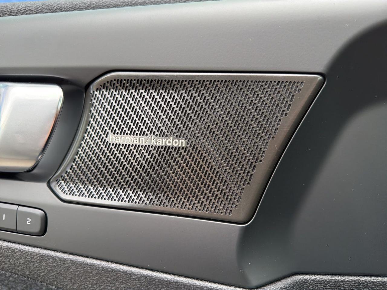 2026 Volvo XC40 B5 Plus Bend OR