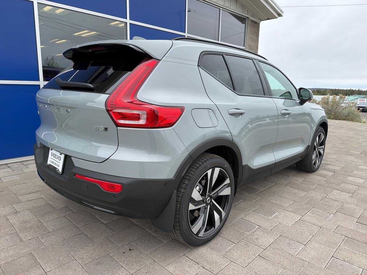 2026 Volvo XC40 B5 Plus Bend OR