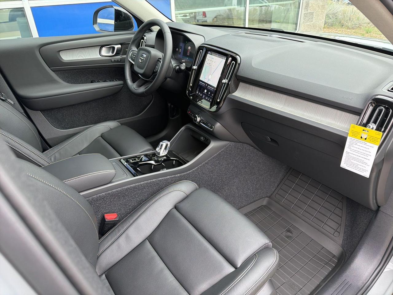 2026 Volvo XC40 B5 Plus Bend OR