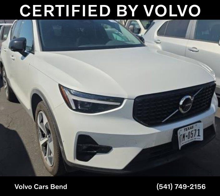 2026 Volvo XC40 B5 Plus