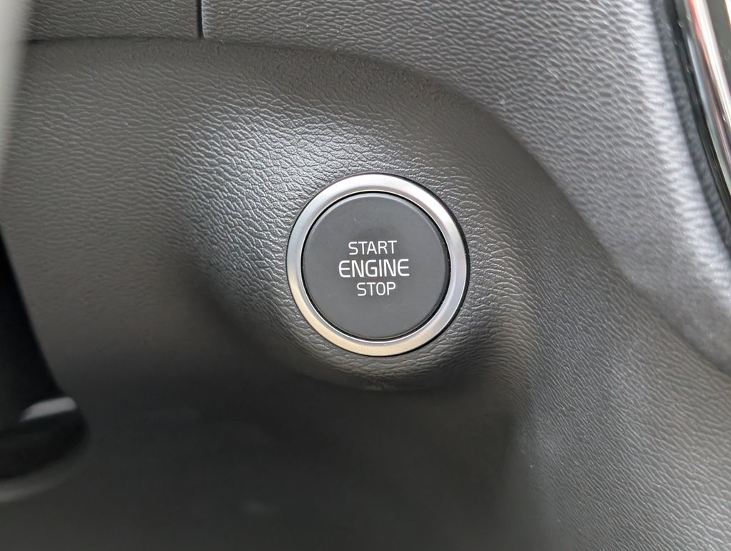 2026 Volvo XC40 B5 Plus Hunt Valley MD