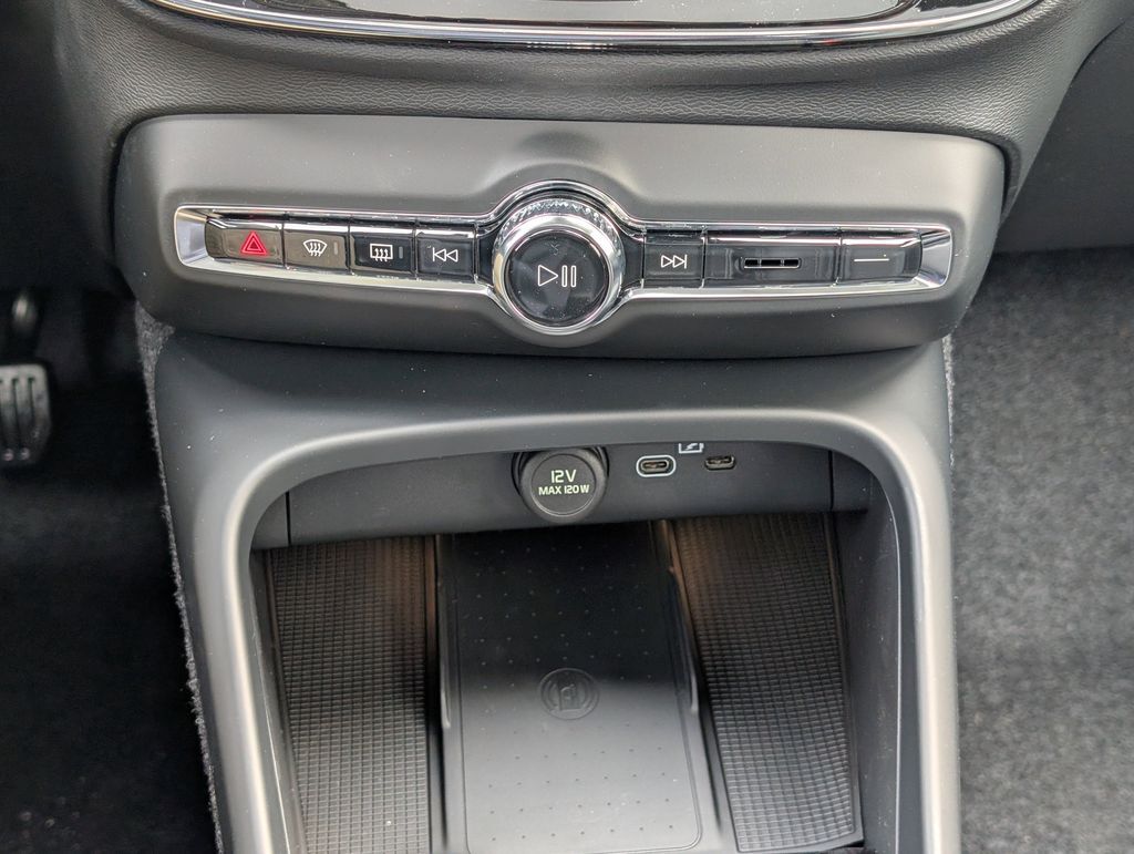 2026 Volvo XC40 B5 Plus Hunt Valley MD