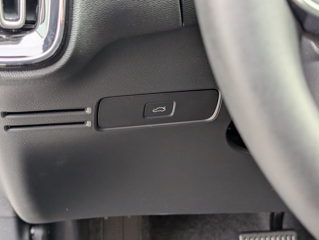 2026 Volvo XC40 B5 Plus Hunt Valley MD