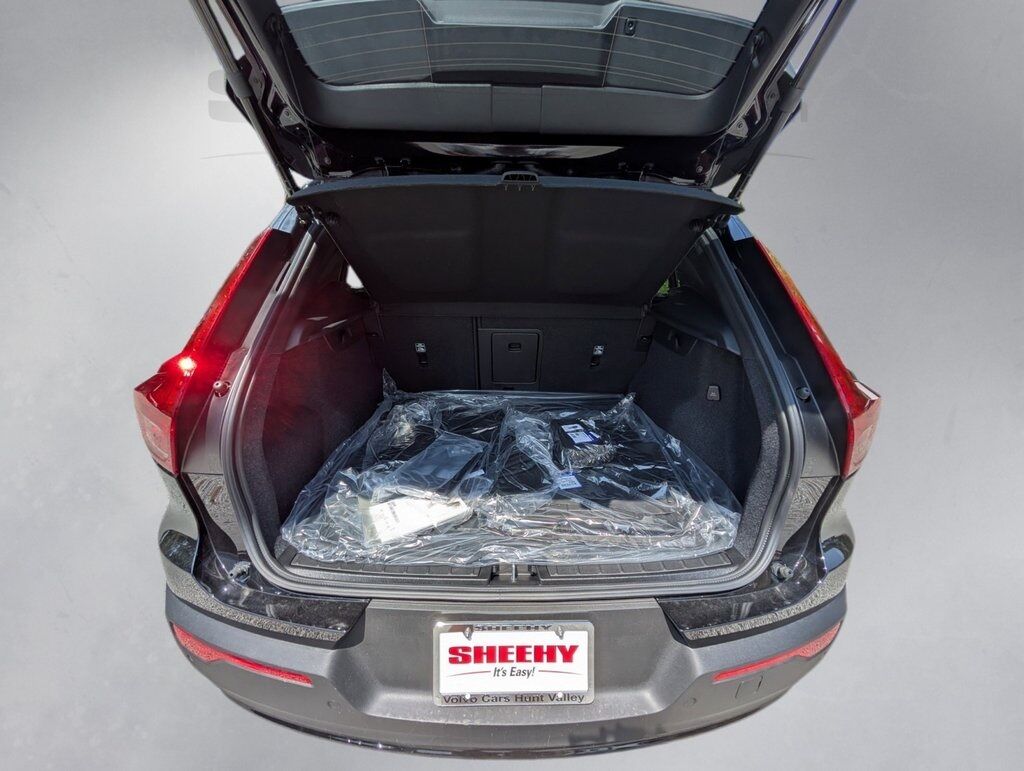 2026 Volvo XC40 B5 Plus Hunt Valley MD