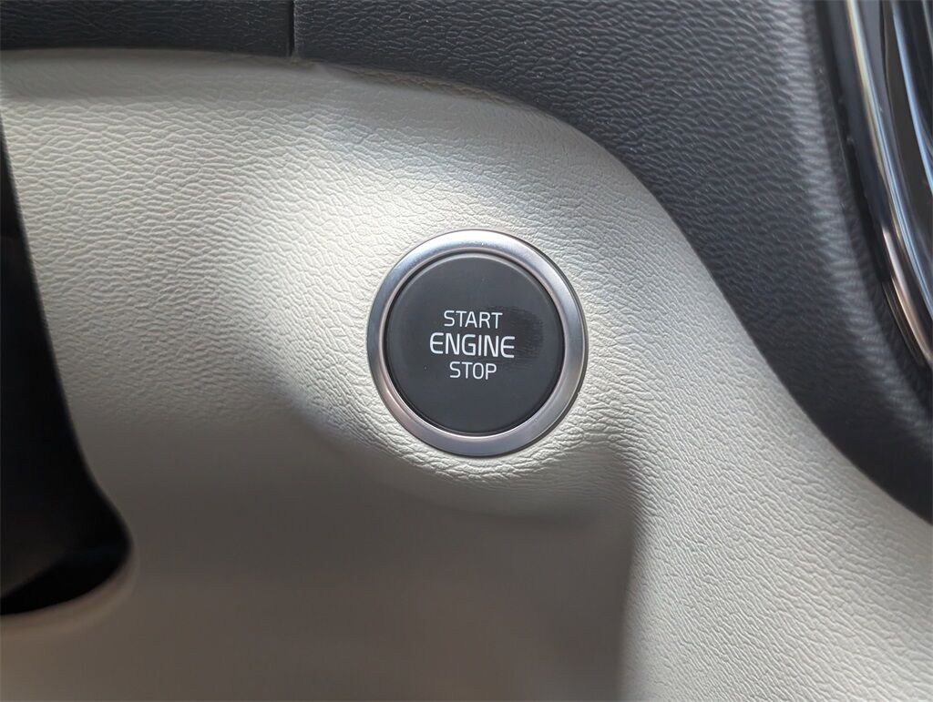 2026 Volvo XC40 B5 Plus Hunt Valley MD