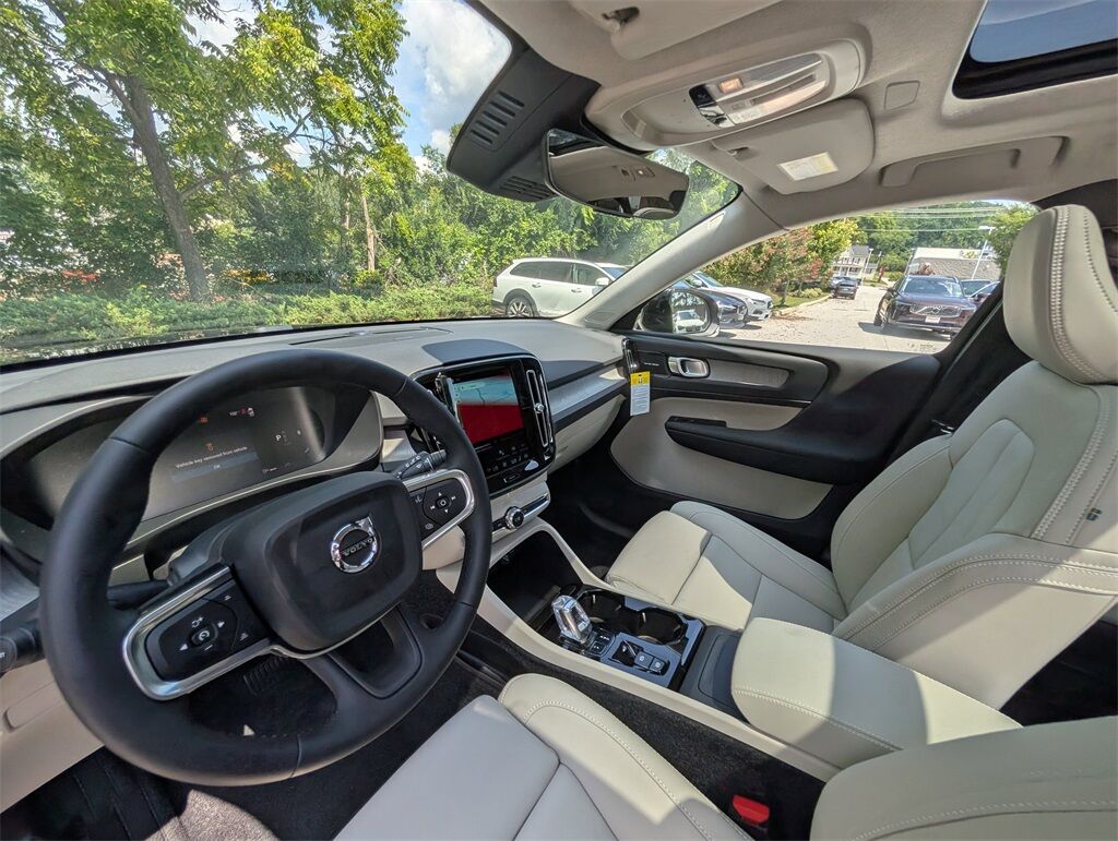 2026 Volvo XC40 B5 Plus Hunt Valley MD