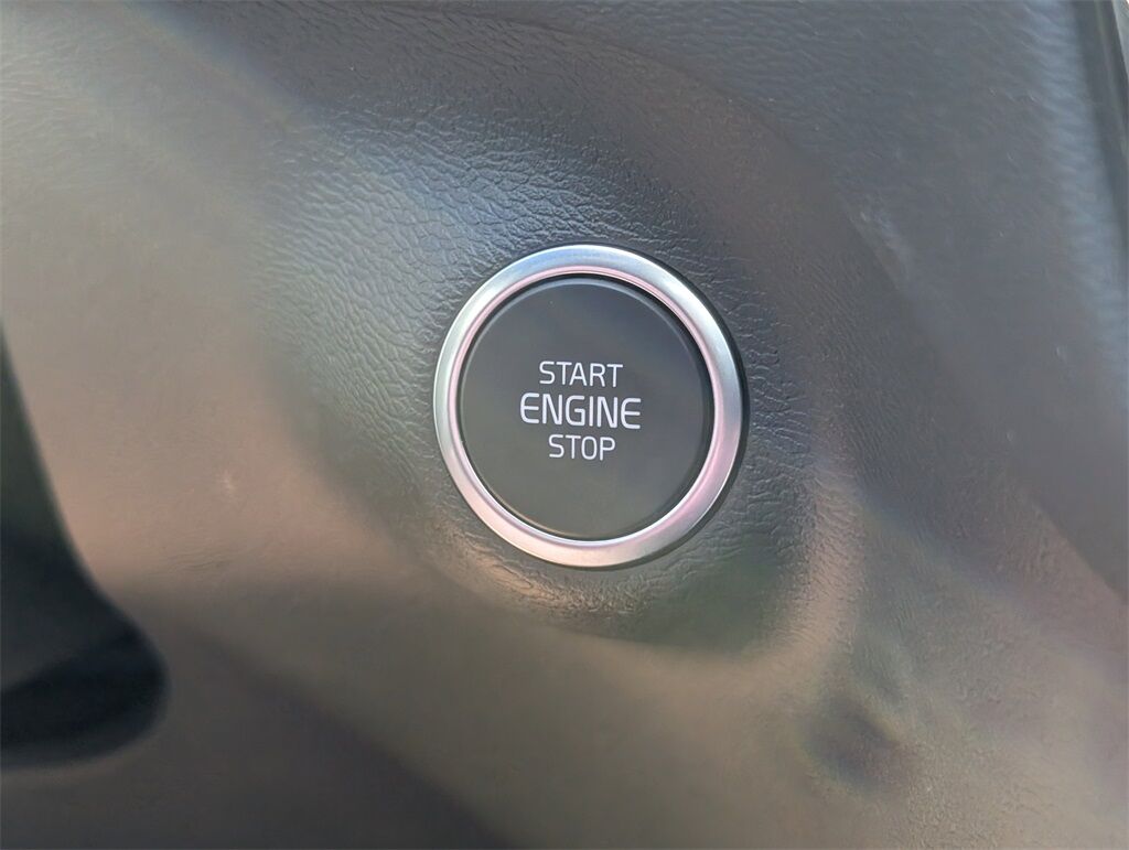 2026 Volvo XC40 B5 Plus Hunt Valley MD