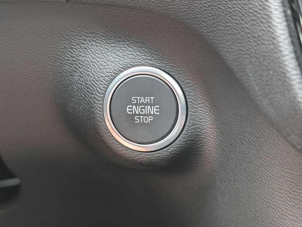 2026 Volvo XC40 B5 Plus Hunt Valley MD