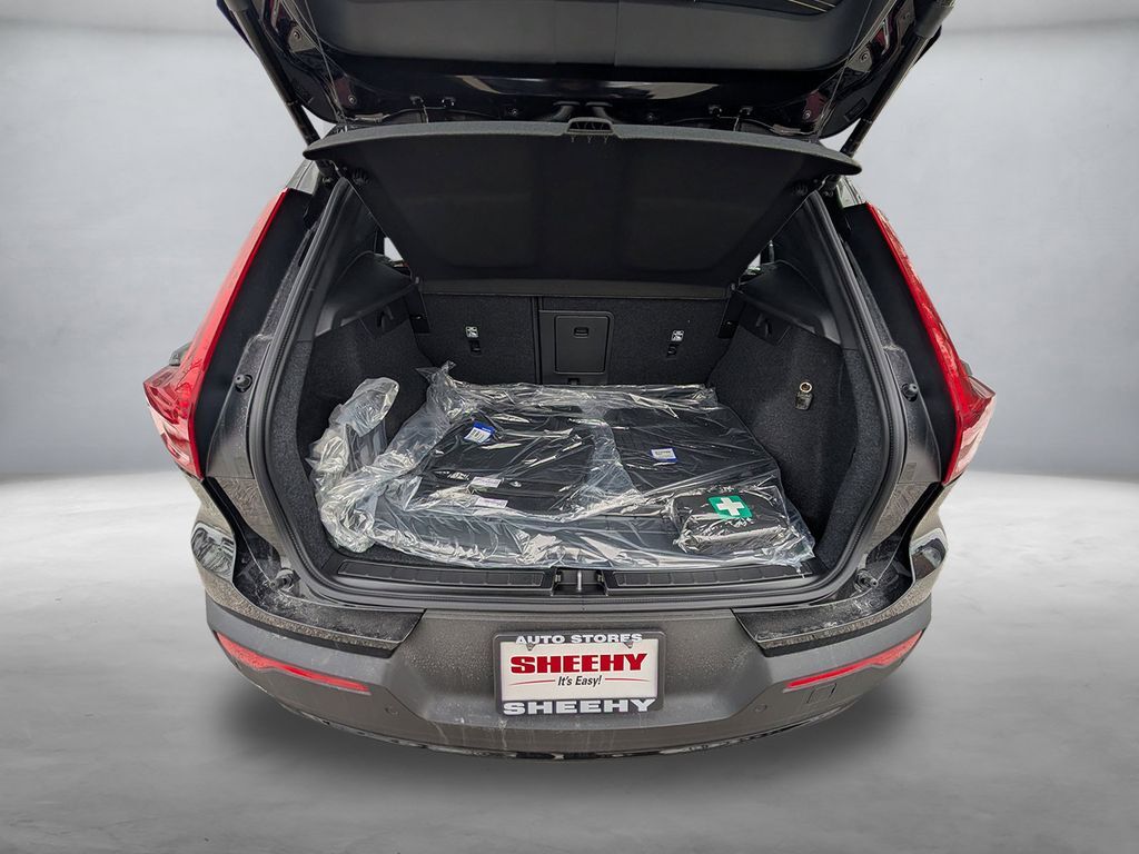 2026 Volvo XC40 B5 Plus Hunt Valley MD