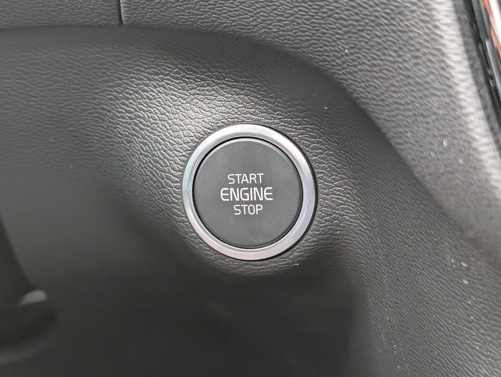 2026 Volvo XC40 B5 Plus Hunt Valley MD