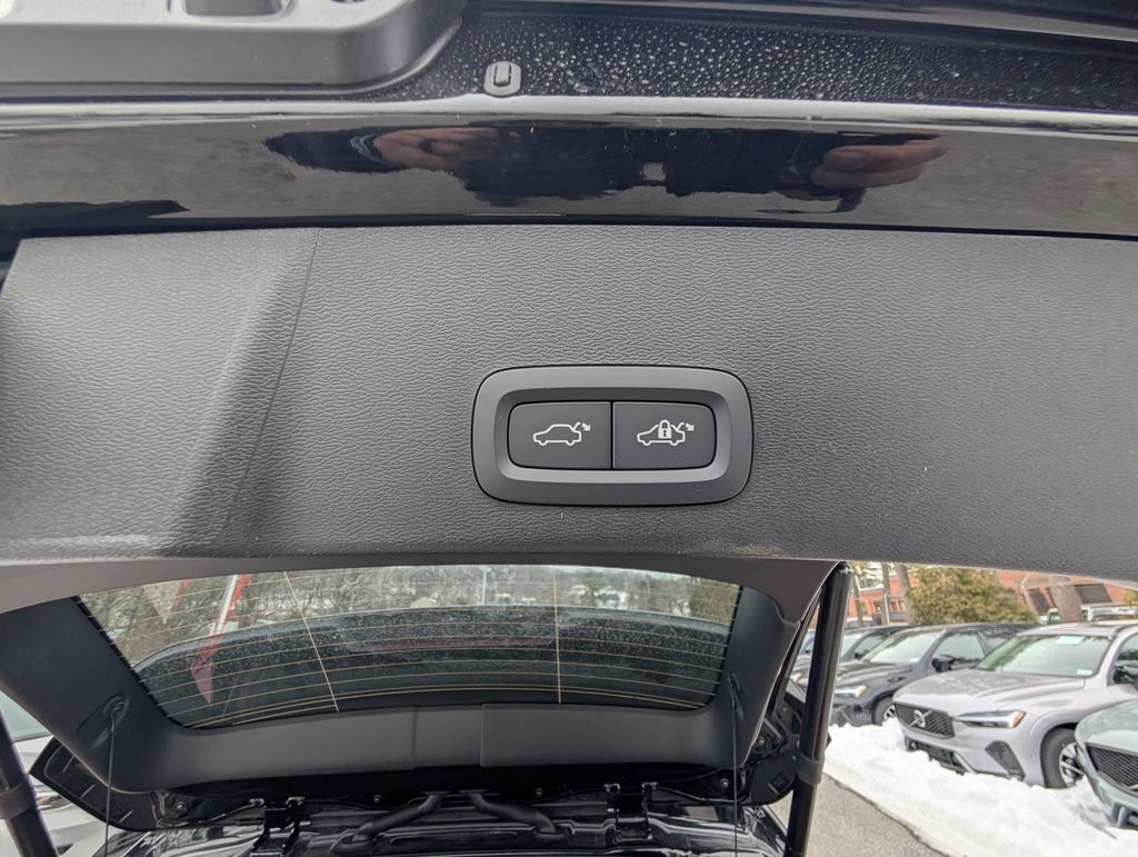 2026 Volvo XC40 B5 Plus Hunt Valley MD