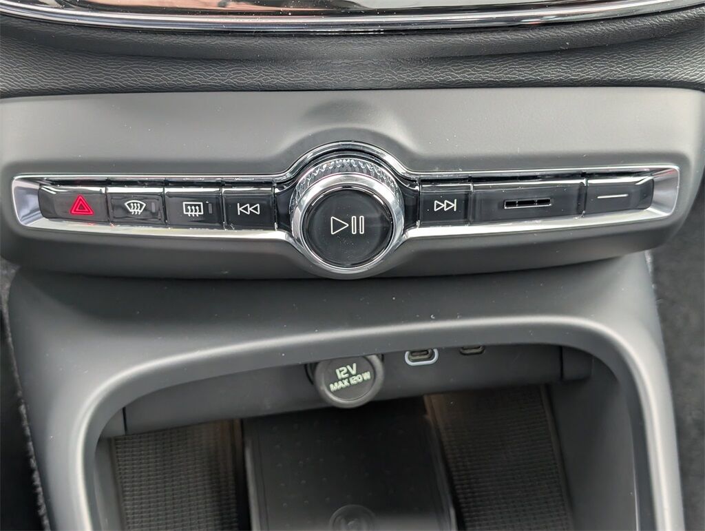 2026 Volvo XC40 B5 Plus Hunt Valley MD