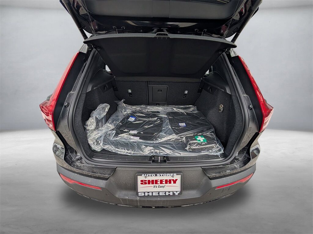 2026 Volvo XC40 B5 Plus Hunt Valley MD