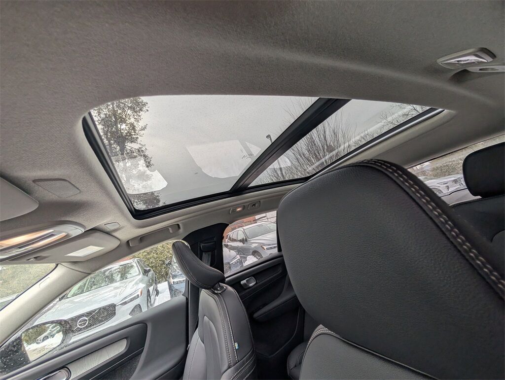 2026 Volvo XC40 B5 Plus Hunt Valley MD