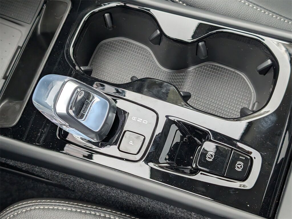 2026 Volvo XC40 B5 Plus Hunt Valley MD