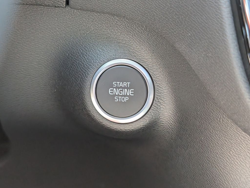 2026 Volvo XC40 B5 Plus Hunt Valley MD