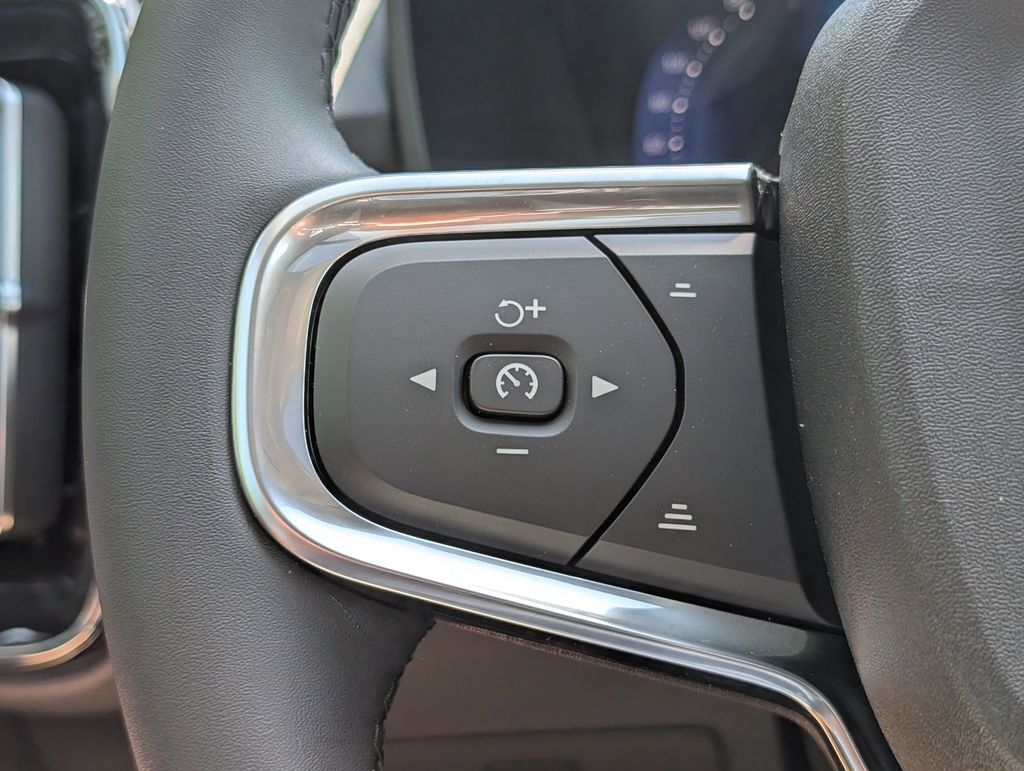 2026 Volvo XC40 B5 Plus Hunt Valley MD