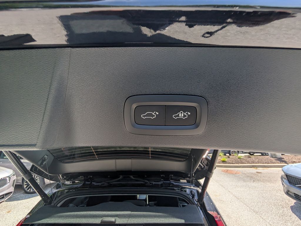 2026 Volvo XC40 B5 Plus Hunt Valley MD