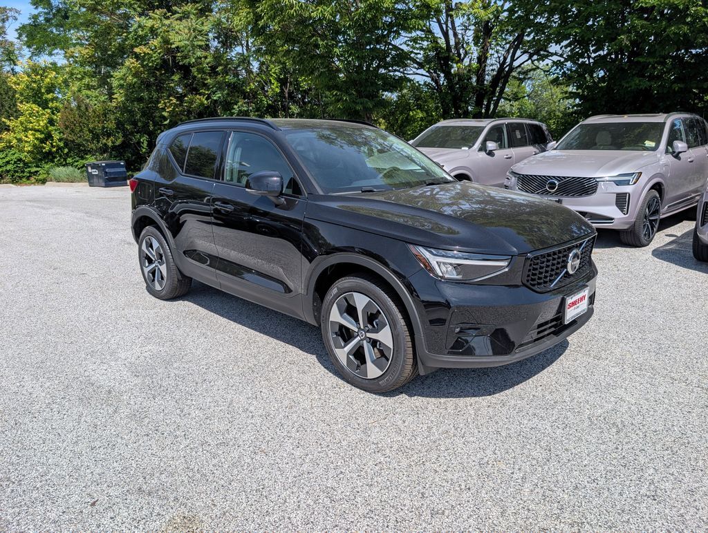 2026 Volvo XC40