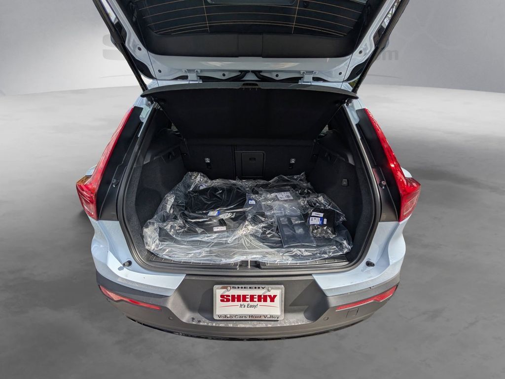 2026 Volvo XC40 B5 Plus Hunt Valley MD