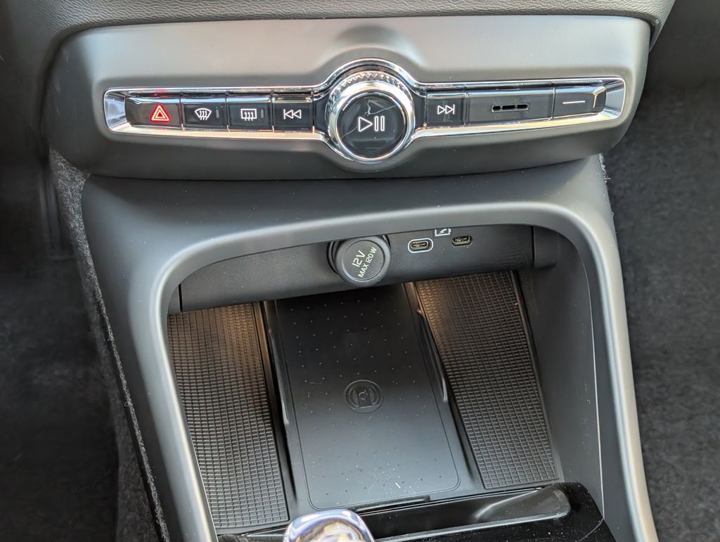 2026 Volvo XC40 B5 Plus Hunt Valley MD