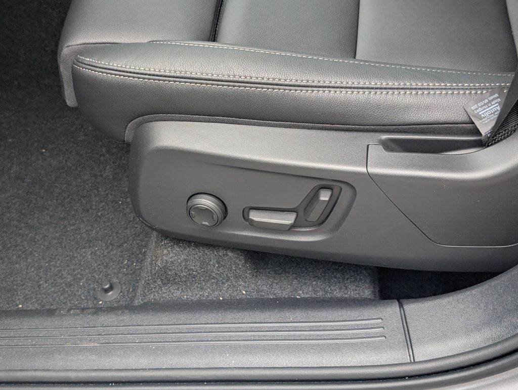 2026 Volvo XC40 B5 Plus Hunt Valley MD