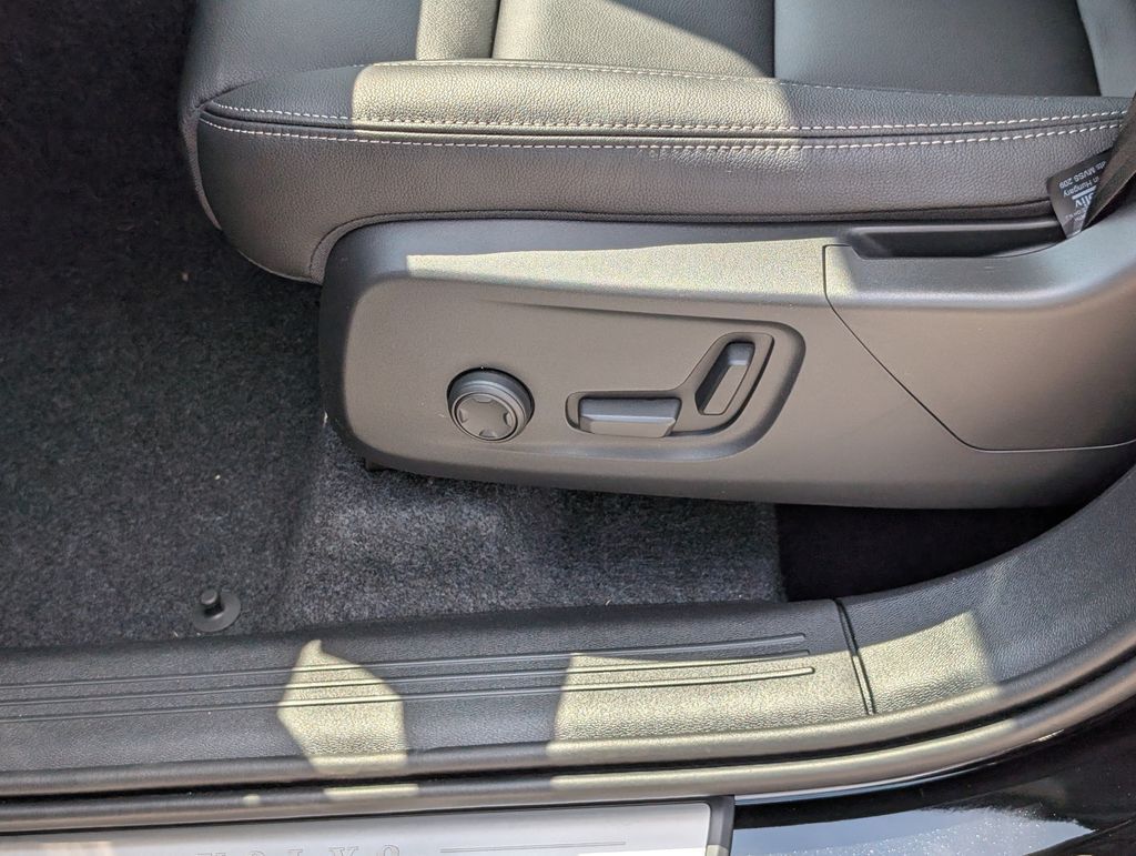 2026 Volvo XC40 B5 Plus Hunt Valley MD