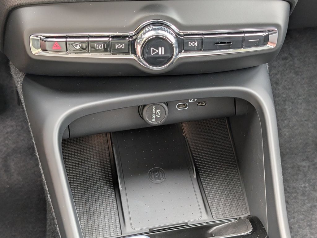 2026 Volvo XC40 B5 Plus Hunt Valley MD