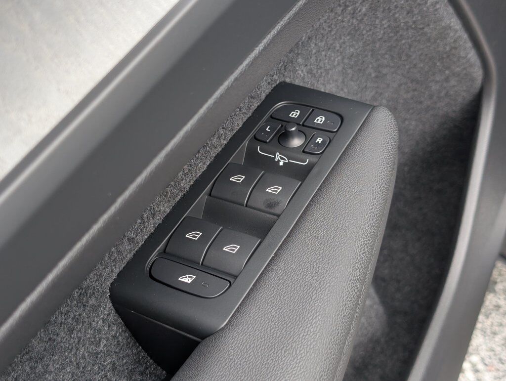 2026 Volvo XC40 B5 Plus Hunt Valley MD