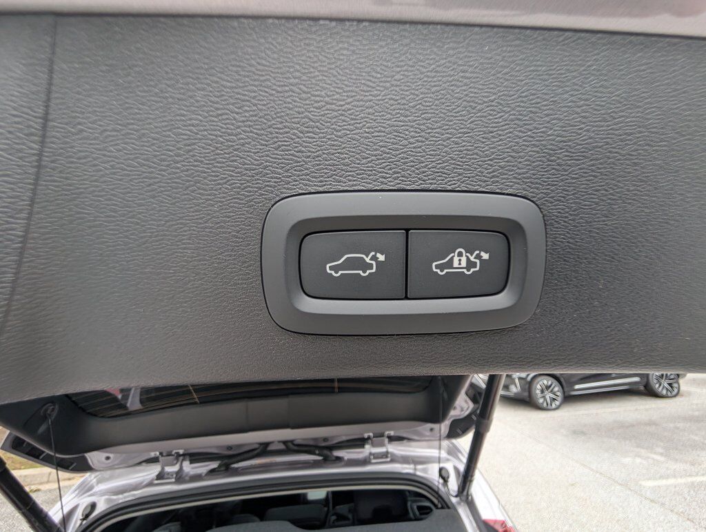 2026 Volvo XC40 B5 Plus Hunt Valley MD