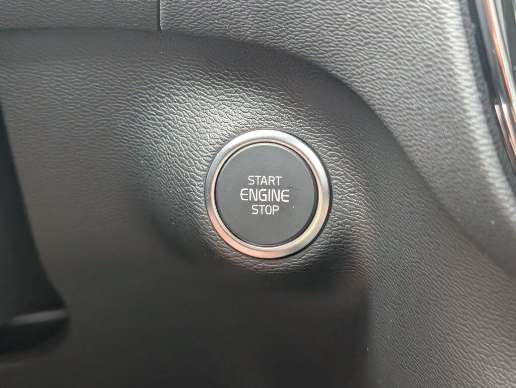 2026 Volvo XC40 B5 Plus Hunt Valley MD