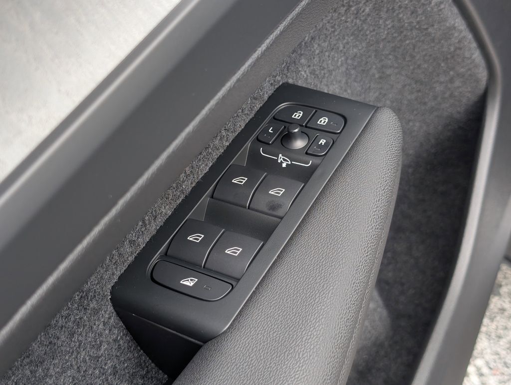 2026 Volvo XC40 B5 Plus Hunt Valley MD