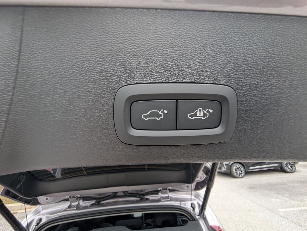 2026 Volvo XC40 B5 Plus Hunt Valley MD