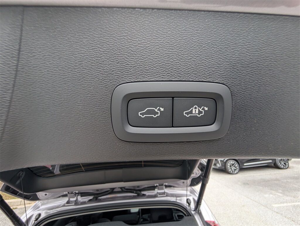 2026 Volvo XC40 B5 Plus Hunt Valley MD