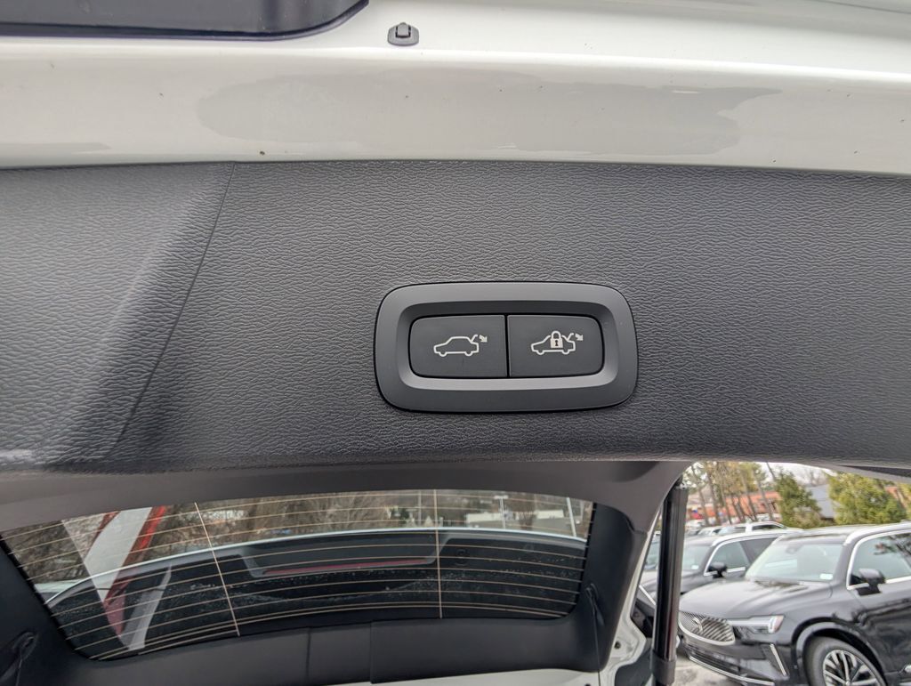 2026 Volvo XC40 B5 Plus Hunt Valley MD