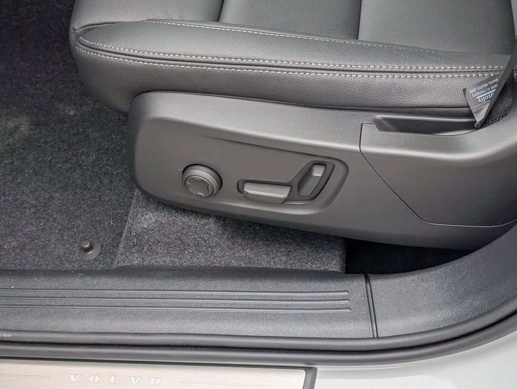 2026 Volvo XC40 B5 Plus Hunt Valley MD