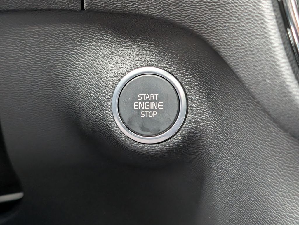 2026 Volvo XC40 B5 Plus Hunt Valley MD