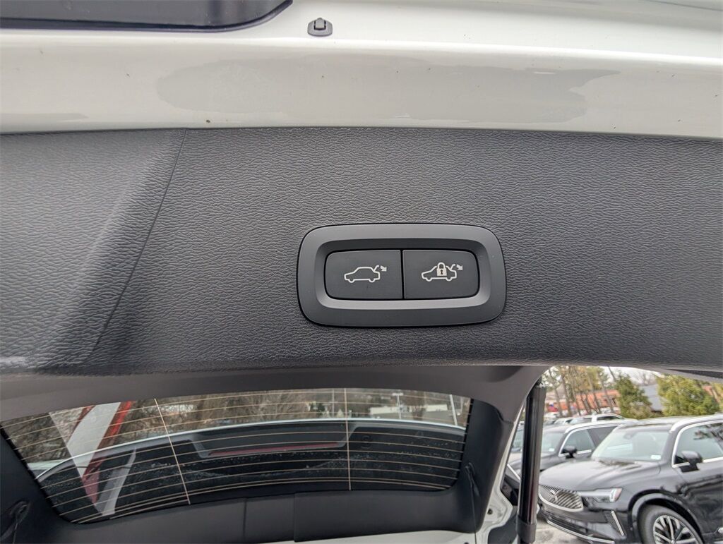 2026 Volvo XC40 B5 Plus Hunt Valley MD