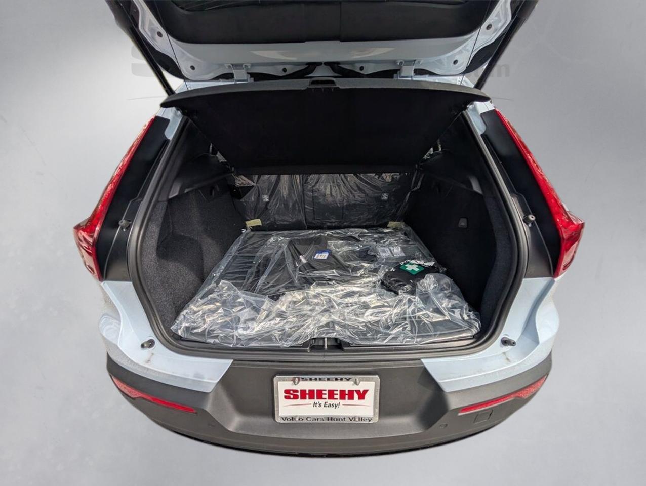2026 Volvo XC40 B5 Plus Hunt Valley MD